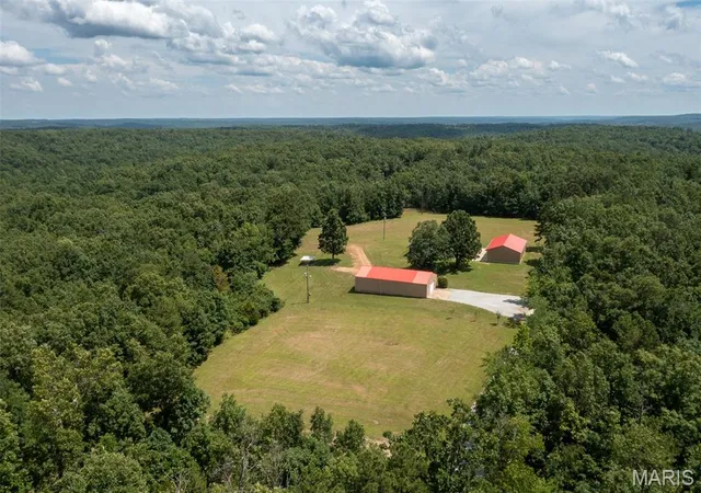 Photo 1 of Cabin at 1100 Madison 9259, Fredericktown, MO 63645 | MLS# MIS25040509 | | Sold on 2025-07-25