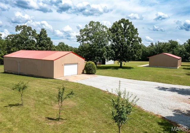 Photo 2 of Cabin at 1100 Madison 9259, Fredericktown, MO 63645 | MLS# MIS25040509 | | Sold on 2025-07-25
