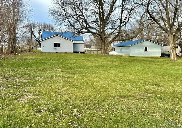 Photo 2 of Single Family Residence at 58798 Plevna Pl, Shelbyville, MO 63469 | MLS# MIS25040976 |  | Sold on 2025-11-18