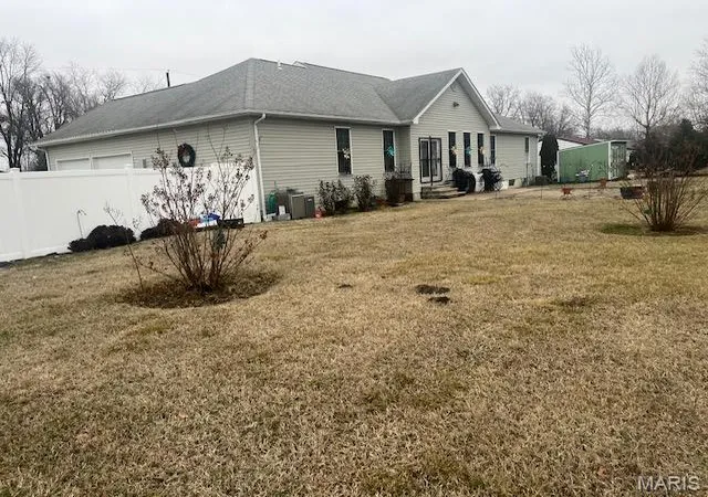 2nd image of 815 Gail St, Charleston, MO 63834 | MLS# MIS25041396