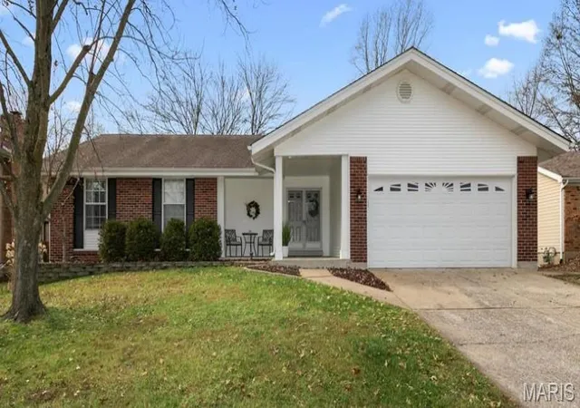 Single Family Residence at 2713 Sundowner Dr, Saint Charles, MO 63303 | MLS# MIS25041849 | | Sold on 2025-07-30
