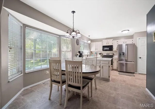 Photo 2 of Single Family Residence at 2713 Sundowner Dr, Saint Charles, MO 63303 | MLS# MIS25041849 | | Sold on 2025-07-30