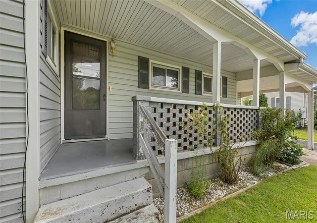 Photo 5 of Single Family Residence at 4405 Berger Rd, Berger, MO 63014 | MLS# MIS25042899 | | Sold on 2025-09-23