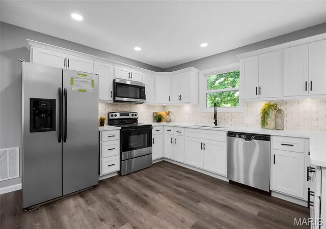 4th image of 9 Linda Ln, St Peters, MO 63376 | MLS# MIS25042918