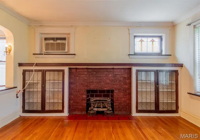 Photo 3 of Multi Family at 4945 Sutherland Ave, Saint Louis, MO 63109 | MLS# MIS25043530 |  | Sold on 2025-07-30