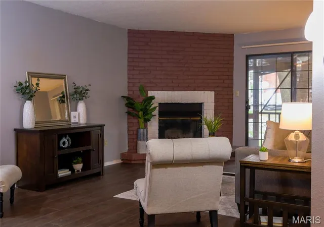 Photo 2 of Condominium at 1440 Heritage Landing #111, Saint Charles, MO 63303 | MLS# MIS25043615 | | Sold on 2025-08-29