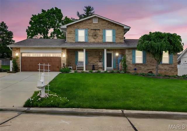 Photo 1 of Single family home for sale at 1422 Cobblestone Dr, Saint Charles, MO 63304 | MLS# MIS25043873 | Listing updated on 2026-06-26