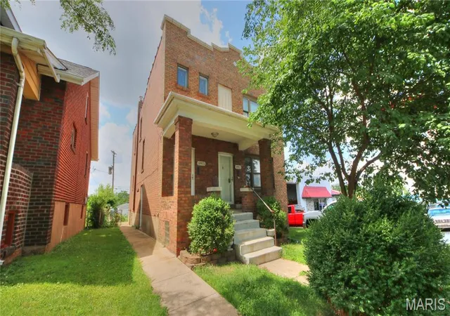 Multi family home for sale at 5912 Arsenal St, Saint Louis, MO 63139 | MLS# MIS25044219 | Listing updated on 2025-10-16