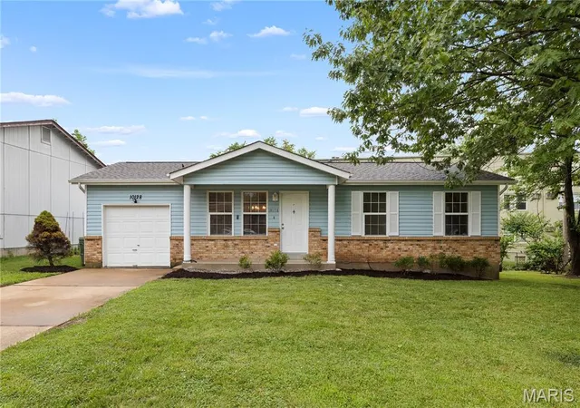 Photo 1 of Single Family Residence at 10128 Jeremiah Ct, Saint Ann, MO 63074 | MLS# MIS25044757 | | Sold on 2025-07-25