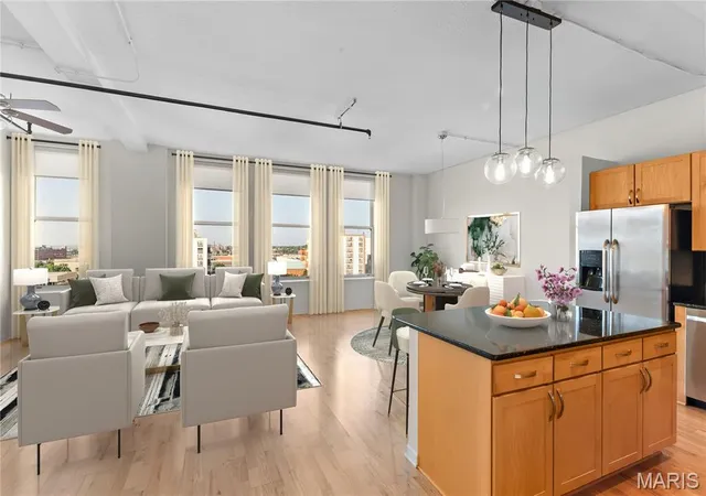 Photo 3 of Condo for sale at 1501 Locust St #909, Saint Louis, MO 63103 | MLS# MIS25044942 | Listing updated on 2026-06-30