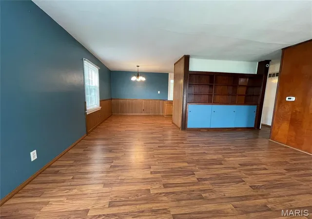 Photo 3 of Single family home for sale at 4140 Tesson St, Saint Louis, MO 63123 | MLS# MIS25045029 | Listing updated on 2026-07-02