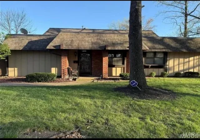 Villa at 2656 Hampton Rd #2A, Saint Charles, MO 63303 | MLS# MIS25045677 | | Sold on 2025-07-01