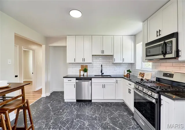 Photo 2 of Single Family Residence at 8634 Mayflower Ct, Saint Louis, MO 63132 | MLS# MIS25046993 | | Sold on 2025-11-21