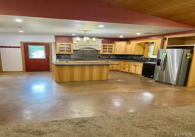 Photo 3 of Single Family Residence at 17800 County Road 527, Bloomfield, MO 63825 | MLS# MIS25047542 | | Sold on 2026-03-30