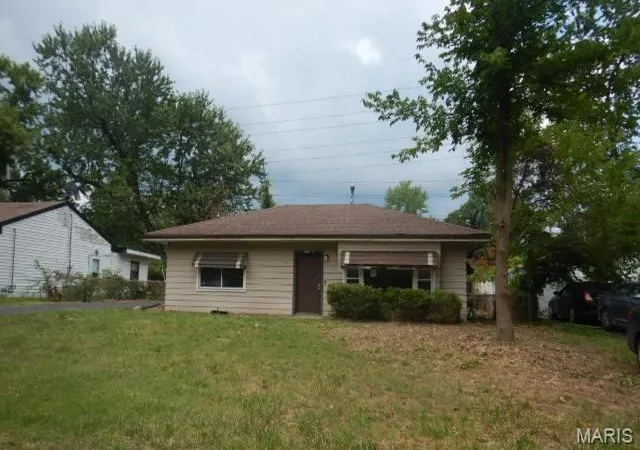Single family home for sale at 11947 Bridgevale Ave, Saint Louis, MO 63138 | MLS# MIS25047552 | Listing updated on 2026-01-02