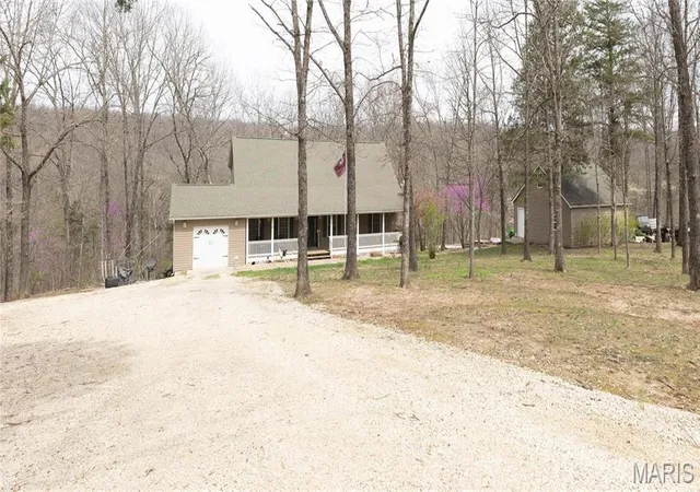 Photo 3 of Single Family Residence at 1669 Bohrenpohl Rd, Owensville, MO 65066 | MLS# MIS25047890 | | Sold on 2026-01-06