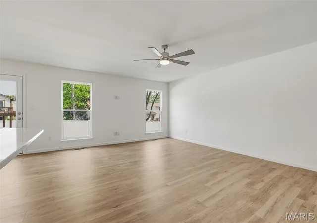 Photo 2 of Townhouse for sale at 51 Fairmount Grove Dr, Saint Peters, MO 63376 | MLS# MIS25048013 | Listing updated on 2026-10-27