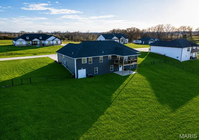 Photo 3 of Single family home for sale at 236 Haydens Trail, Jackson, MO 63755 | MLS# MIS25048070 | Listing updated on 2026-09-14