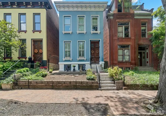 Single family home for sale at 1826 Lasalle St, Saint Louis, MO 63104 | MLS# MIS25048493 | Listing updated on 2025-12-01