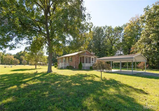 Photo 3 of Single Family Residence at 12191 County Road 637, Dexter, MO 63841 | MLS# MIS25048694 |  | Sold on 2025-09-10