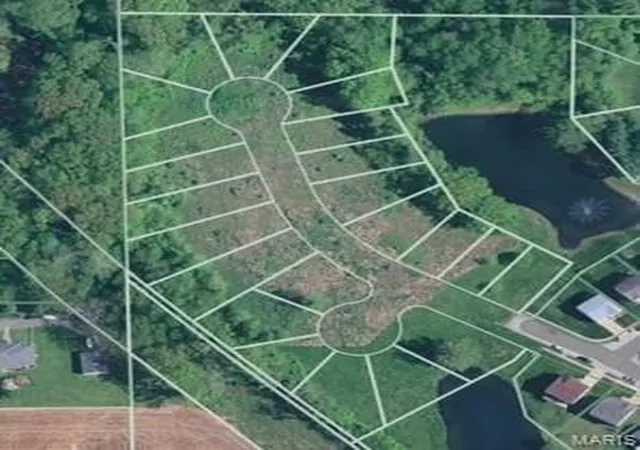 4th image of 91 110 Westhaven Meadows Dr, Belleville, IL 62220 | MLS# MIS25049154
