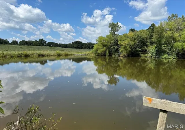 4th image of 0 Ne Corner Of Cr 318 And 335, Marshall, MO 65351 | MLS# MIS25049248