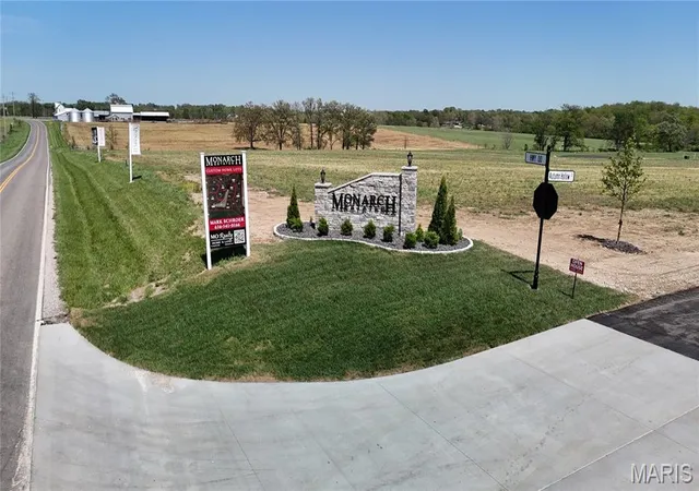 Homes for sale in Old Monroe, MO | 103 Harvest Glen Ct, Old Monroe, MO 63369 | MLS# MIS25050221
