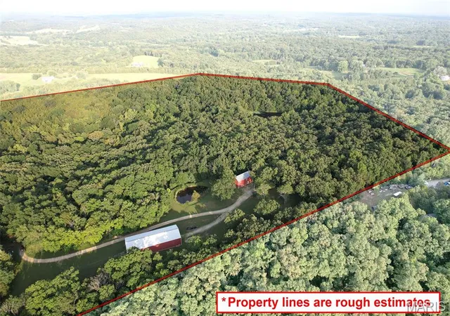 Photo 3 of Farm at 109 Lager Ln, Rogersville, MO 63072 | MLS# MIS25050258 | | Sold on 2025-10-17
