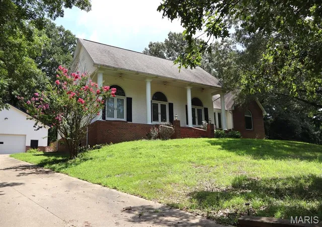 Photo 2 of Single Family Residence at 15800 State Hwy Ad, Dexter, MO 63841 | MLS# MIS25051125 | | Sold on 2025-10-31