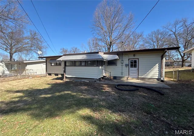 Photo 4 of Single Family Residence at 9319 Clarion Dr, Saint Louis, MO 63136 | MLS# MIS25051263 | | Sold on 2025-10-23