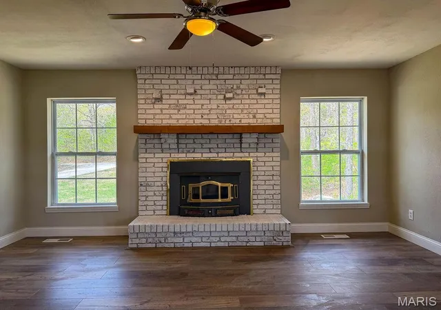 Homes for sale in Hillsboro, MO | 9748 Lee Dr, Hillsboro, MO 63050 | MLS# MIS25051359