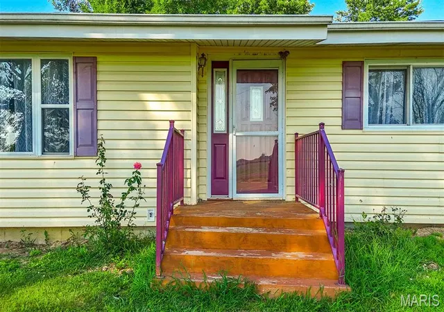 Photo 2 of Sale Pending at 36950 Hwy K, Laddonia, MO 63352 | MLS# MIS25051640 | Listing updated on 2026-09-05