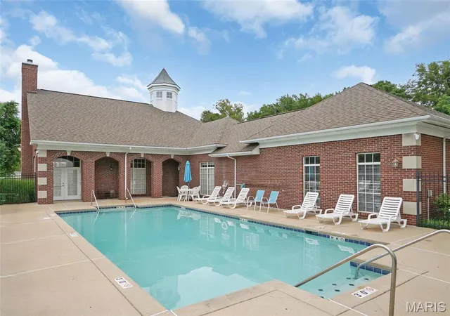 Photo 4 of Condo for sale at 39 Kassebaum Ln #305, St Louis, MO 63129 | MLS# MIS25052090 | Listing updated on 2026-09-19