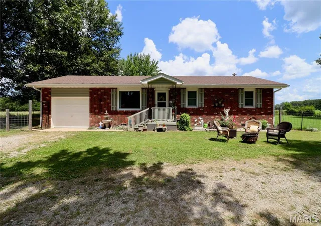 Photo 1 of Single family home for sale at 5781 Long State Hwy Y, Conway, MO 65632 | MLS# MIS25052516 | Listing updated on 2025-08-07