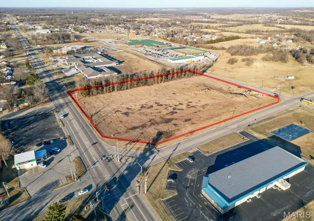 Photo 1 of Land for sale at 750 Lynn St, Lebanon, MO 65536 | MLS# MIS25052926 | Listing updated on 2025-12-11