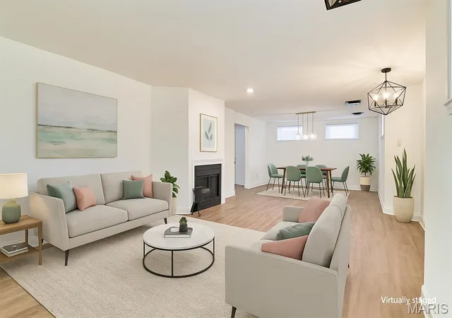 Condo for sale at 4256 Maryland Ave #LLW, Saint Louis, MO 63108 | MLS# MIS25055808 | Listing updated on 2026-01-05