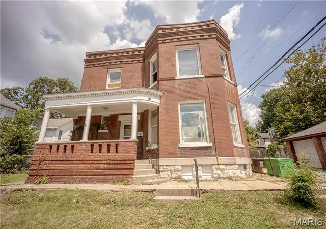 1st image of 419 Mott St, Saint Louis, MO 63111 | MLS# MIS25056417