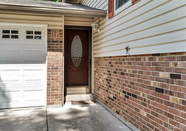 Photo 3 of Single family home for sale at 12177 Rain Holw Ct, Maryland Heights, MO 63043 | MLS# MIS25057069 | Listing updated on 2026-09-25