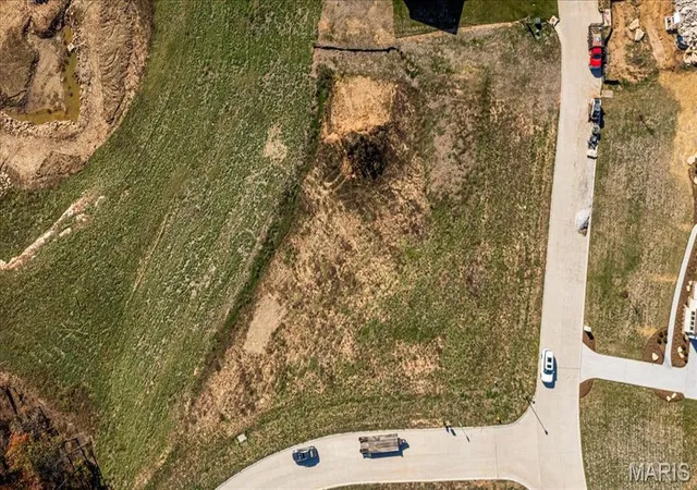 1st image of 9418 Sunset Reserve Dr, Saint Louis, MO 63127 | MLS# MIS25057696