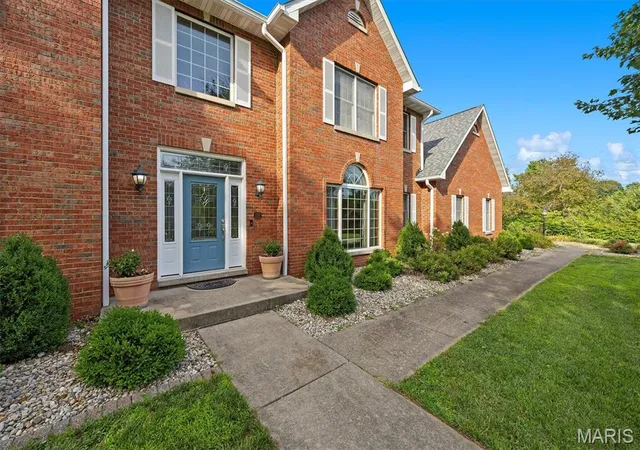 Photo 2 of Single family home for sale at 116 Fairwood Hills Rd, O Fallon, IL 62269 | MLS# MIS25057990 | Listing updated on 2026-09-14