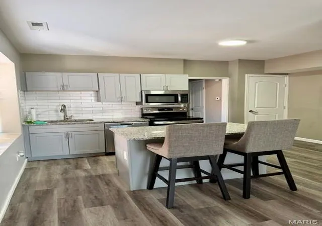 Photo 2 of Multi family home for sale at 5022 Elenore Avenue, Saint Louis, MO 63116 | MLS# MIS25058455 | Listing updated on 2026-10-13
