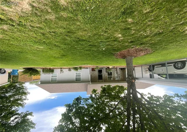 Photo 2 of Single family home for sale at 1880 Mary St, Scott City, MO 63780 | MLS# MIS25058657 | Listing updated on 2026-10-12