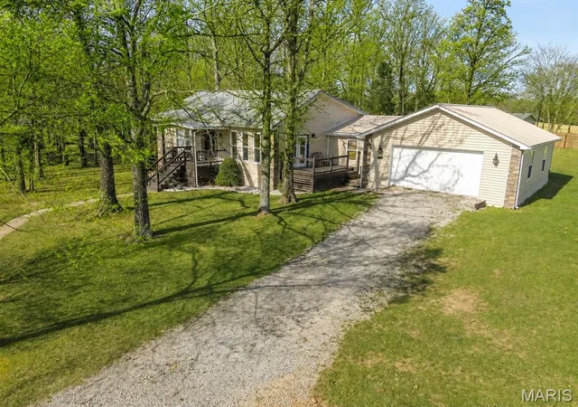Homes for sale in Willow Springs, MO | 4707 Private Road 5127, Willow Springs, MO 65793 | MLS# MIS25058831