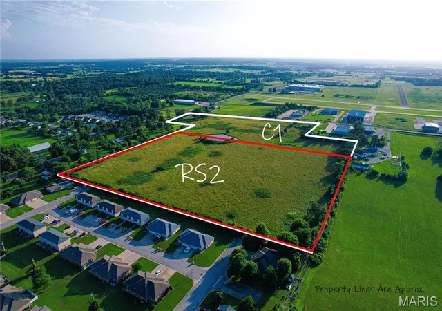 17th image of 2616 S Jefferson, Lebanon, MO 65536 | MLS# MIS25059100