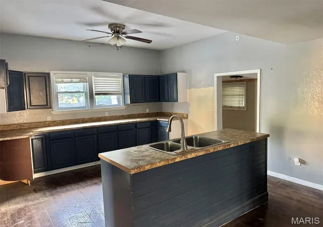 Photo 4 of Single Family Residence at 514 W Harbin Ave, Puxico, MO 63960 | MLS# MIS25059794 |  | Sold on 2026-04-15
