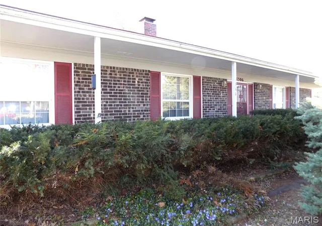 3rd image of 1306 Broadway St, Rolla, MO 65401 | MLS# MIS25060496