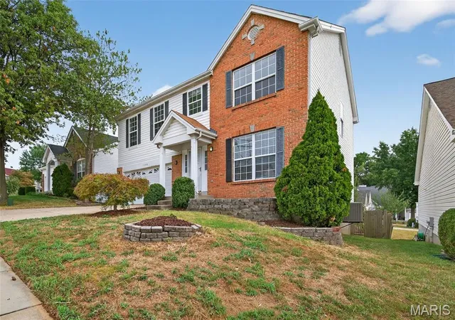 Photo 1 of Single Family Residence at 11074 Kohrs Ln, Saint Louis, MO 63123 | MLS# MIS25061666 |  | Sold on 2026-03-17