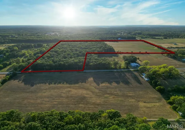 2nd image of 15800 Hwy Ww, Lebanon, MO 65536 | MLS# MIS25062499