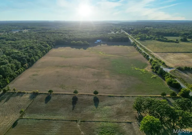3rd image of 15800 Hwy Ww, Lebanon, MO 65536 | MLS# MIS25062499