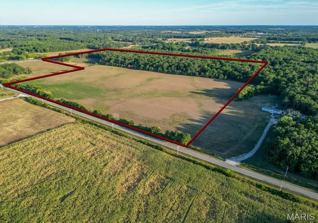 4th image of 15800 Hwy Ww, Lebanon, MO 65536 | MLS# MIS25062499